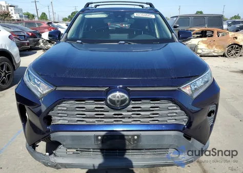 2019 Toyota Rav4 Xle from USA, damaged, VIN JTMW1RFV3KD016817
